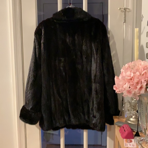 Dark Ranch Mink Jacket Like New - Picture 2 of 4